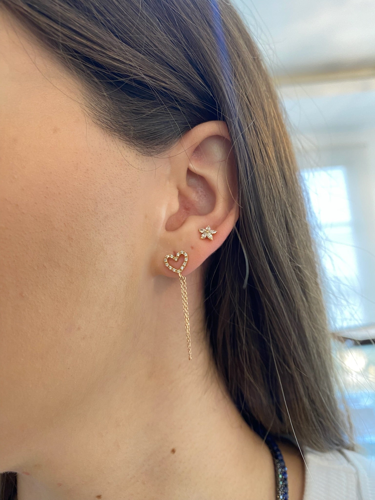 HEART-SHAPE EARRINGS WITH CHAIN