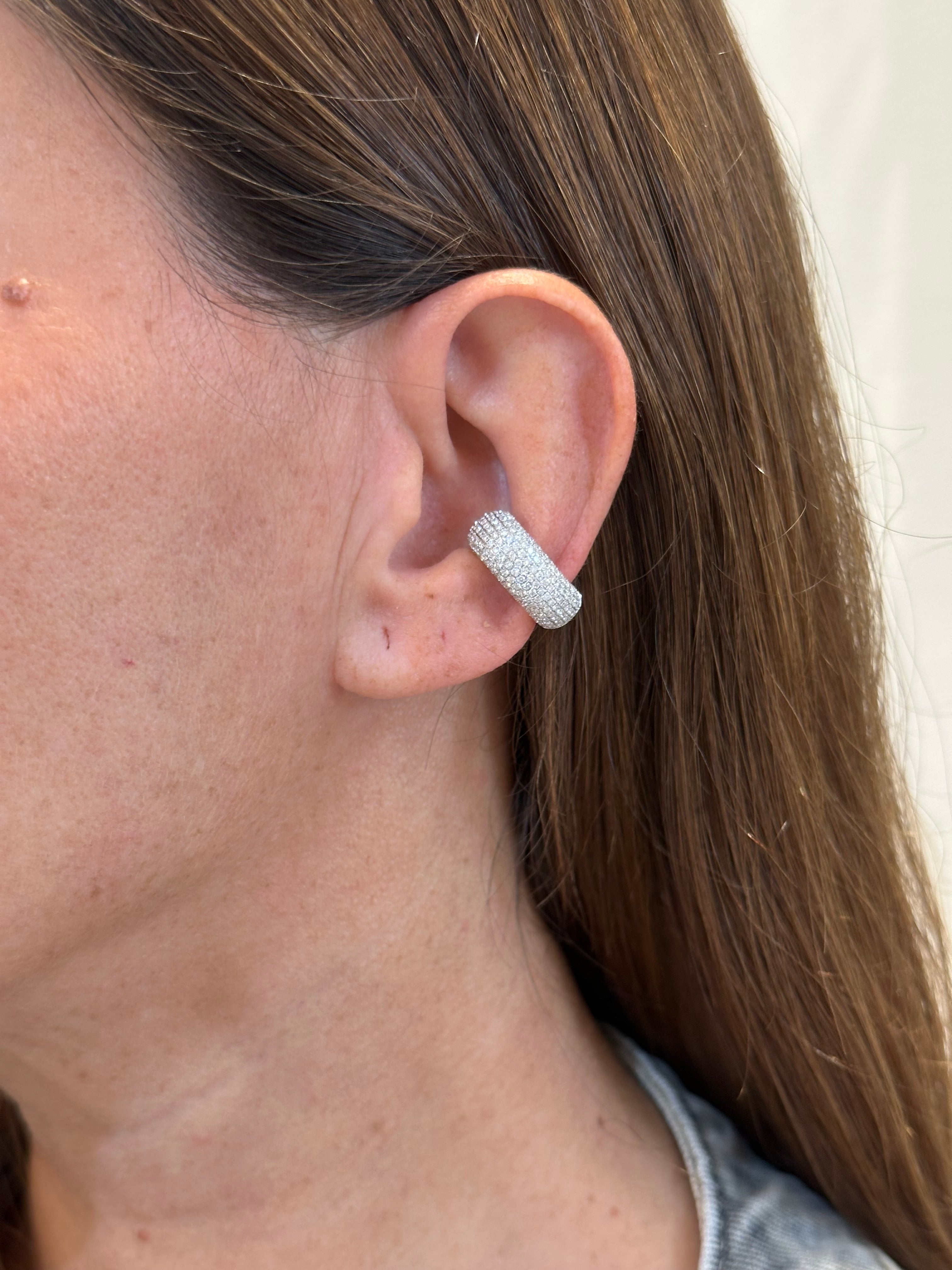 DIAMOND EAR CUFF