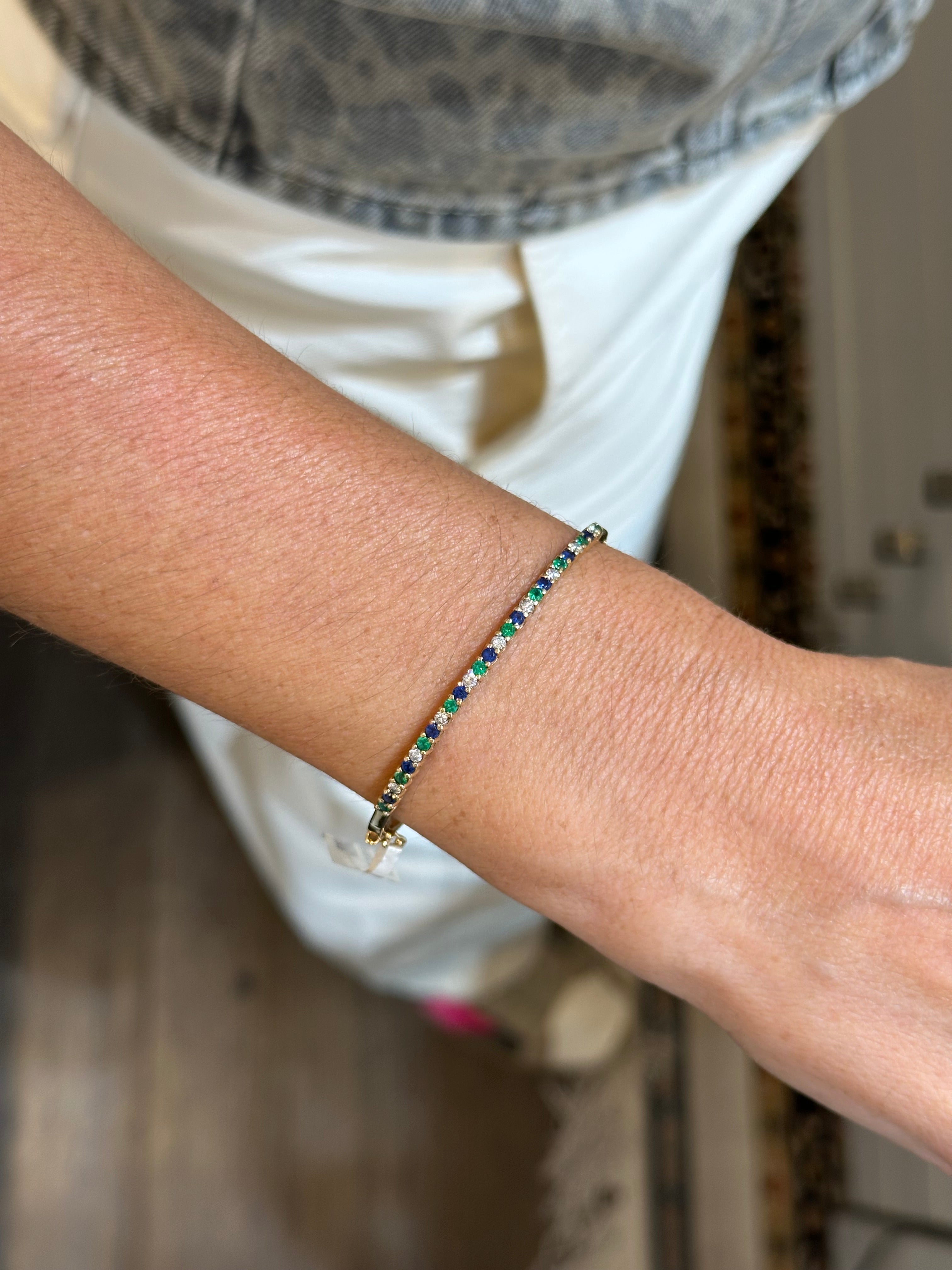 MULTI-STONE BANGLE