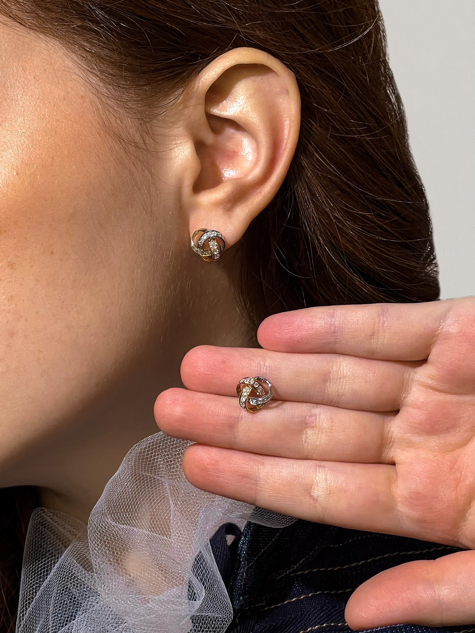 TRICOLOR GOLD AND DIAMOND STUDS