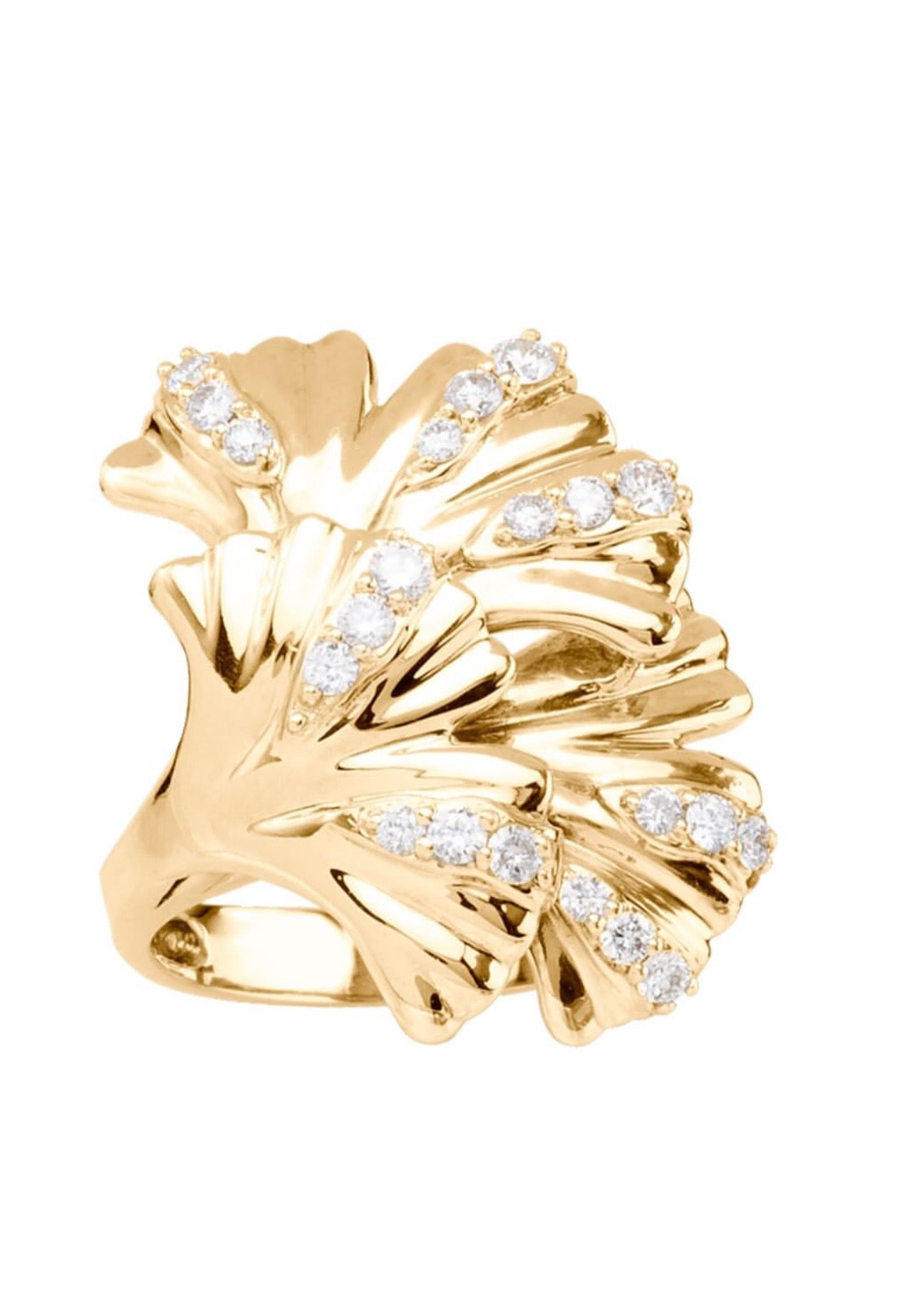 PETAL LUMIÈRE DIAMOND RING.