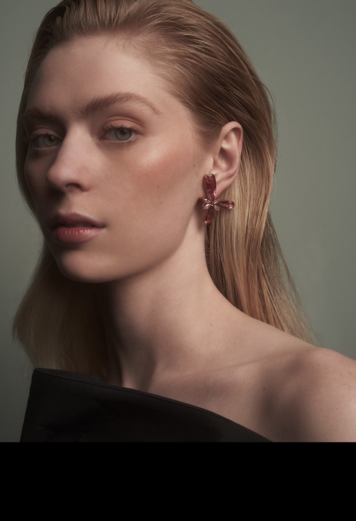 PETAL ROSE EARRINGS