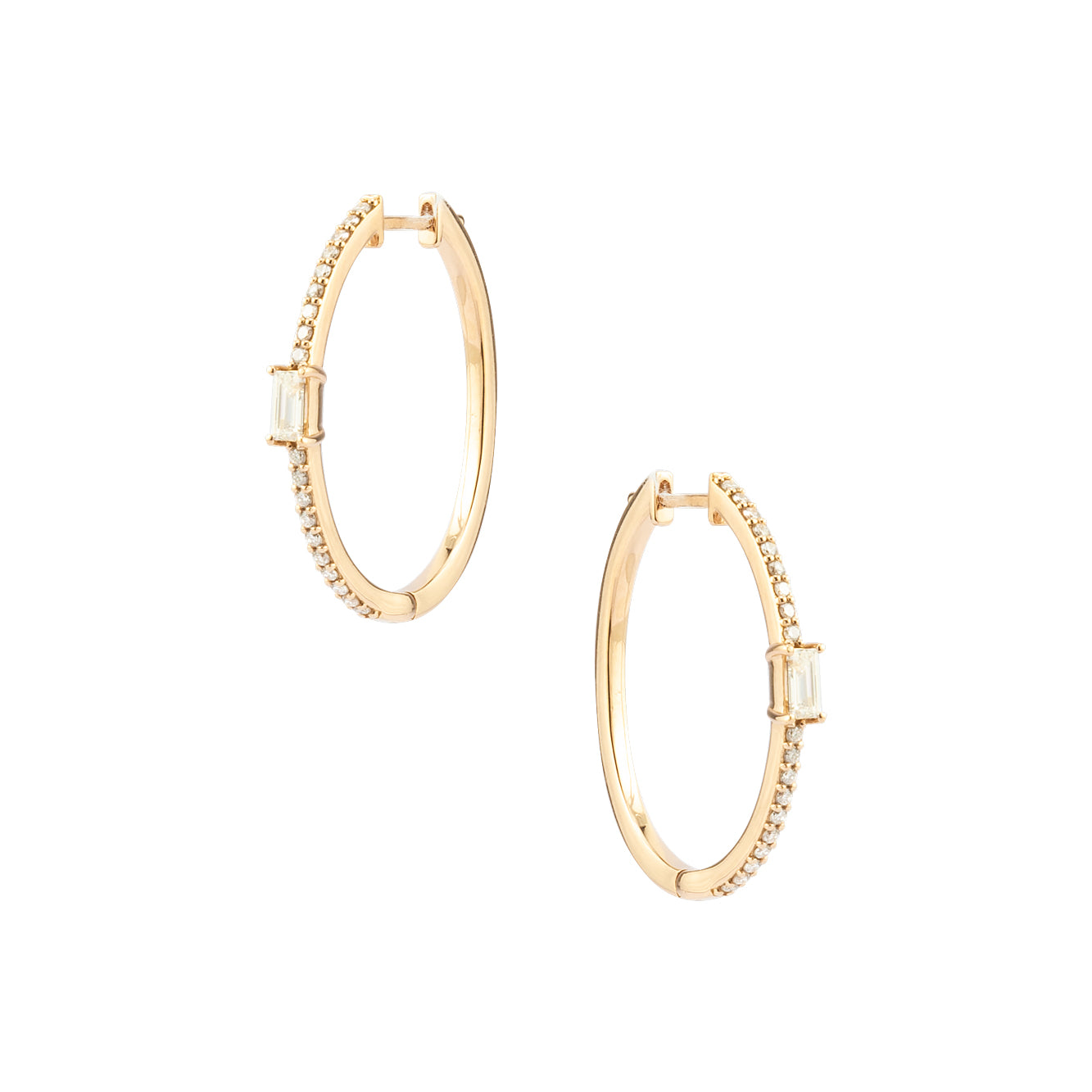 DIAMOND CENTER BAGUETTE HOOPS.