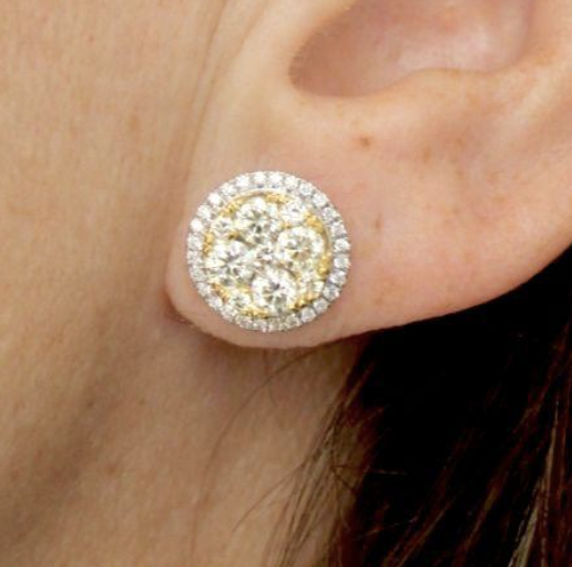 MEDIUM CHAMPAGNE ROUNDED STUDS