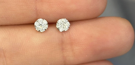 MINI DIAMOND STUDS