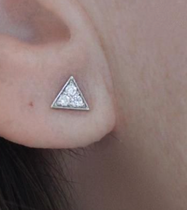 MINI TRIANGLE DIAMOND STUDS