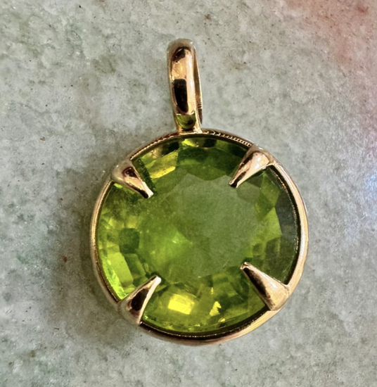 PERIDOT PENDANT