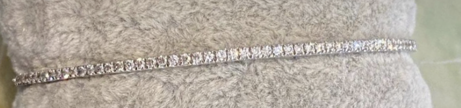 ROUND DIAMOND BANGLE