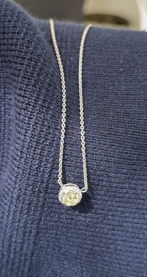 ROUND DIAMOND PENDANT