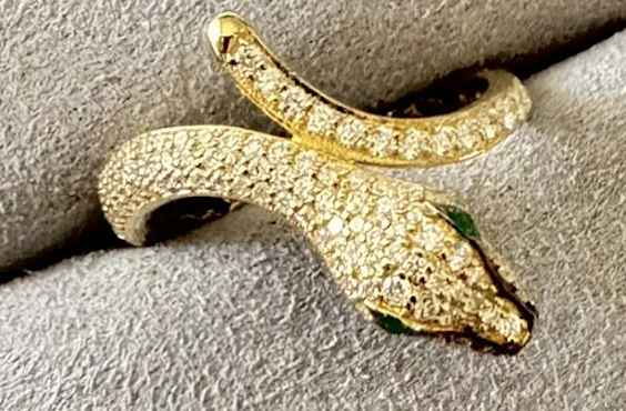 SERPENT DIAMOND RING