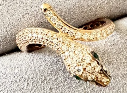 SERPENT DIAMOND RING