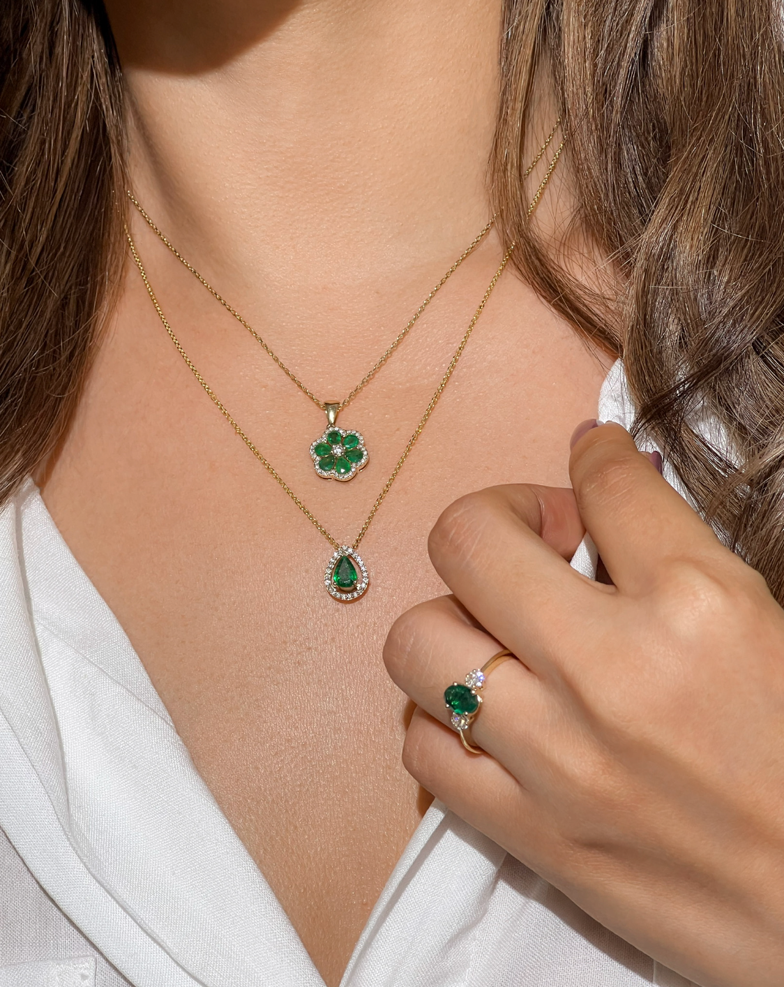 EMERALD OVAL RING