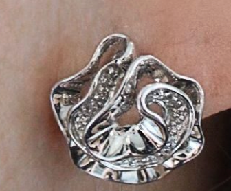 TWIRL PETAL EARRINGS