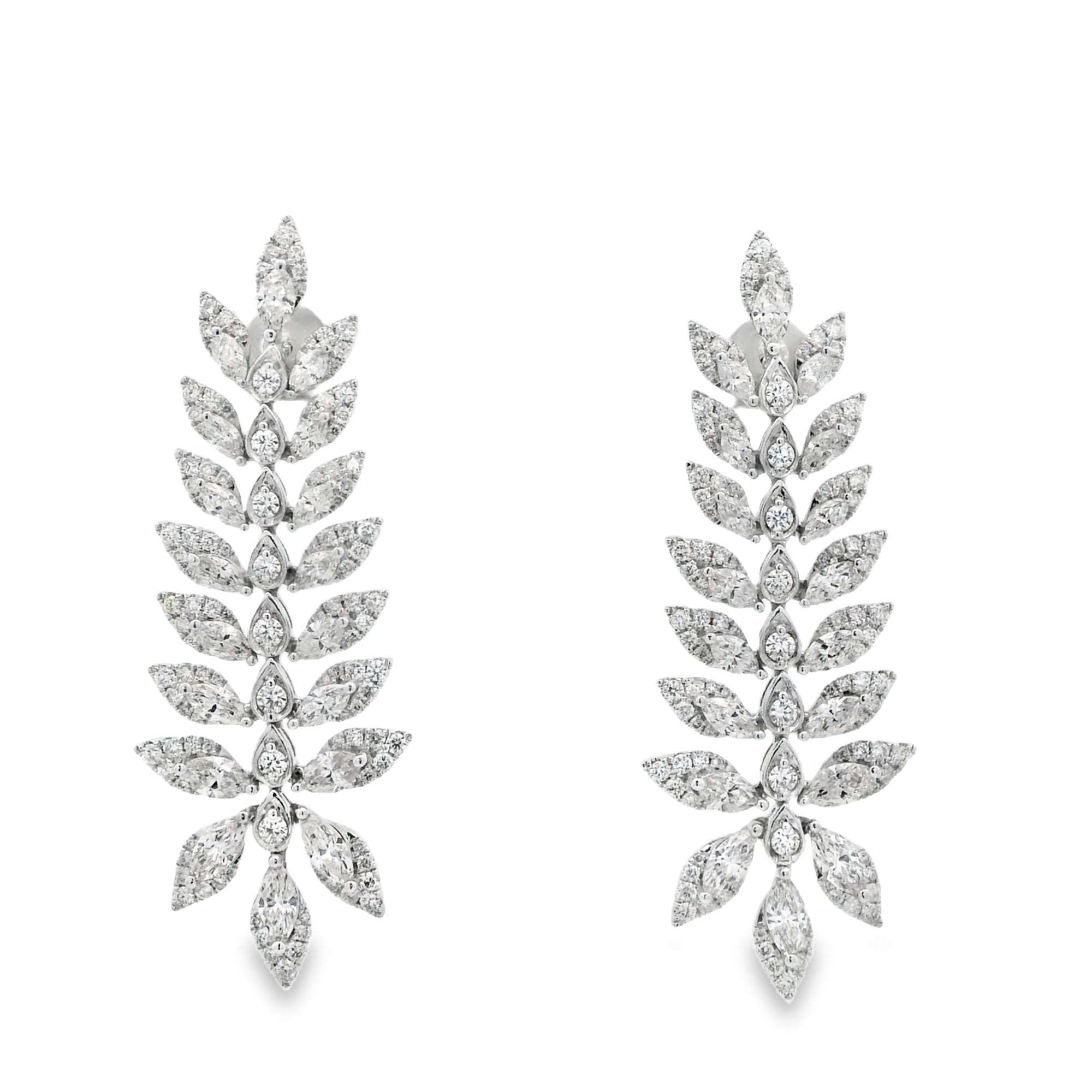 LEAVES EMBROIDERED DIAMOND EARRINGS.