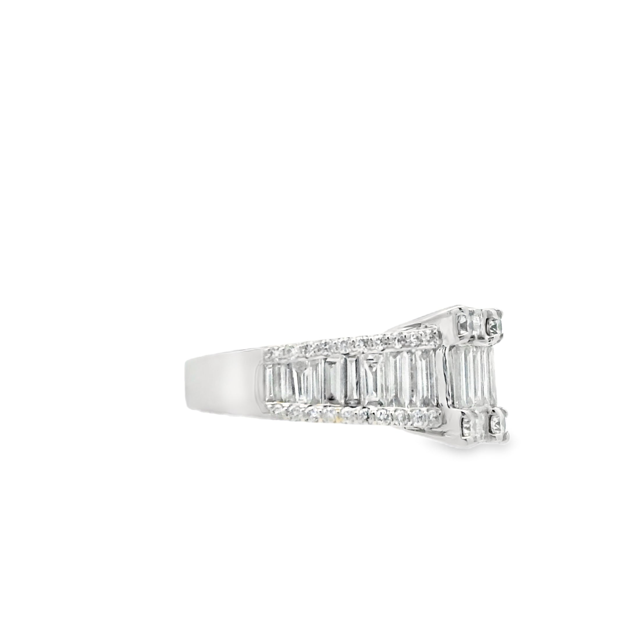 STRUCTURED BAGUETTE DIAMOND RING