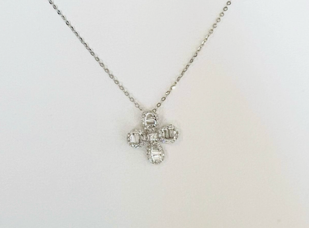 WHITE GOLD BAGUETTE DIAMOND FLOWER