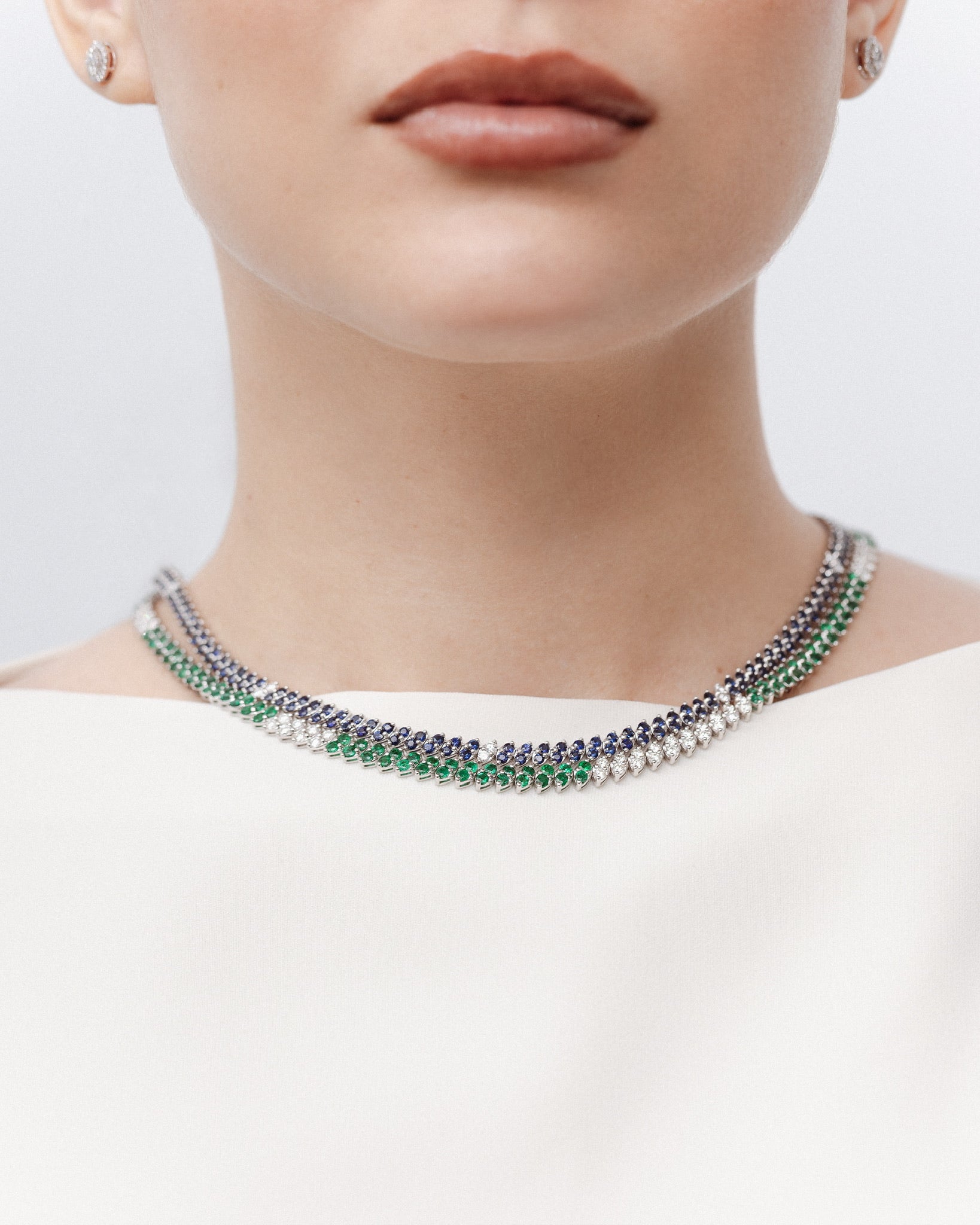 ROUND CUT BLUE SAPPHIRES TENNIS NECKLACE